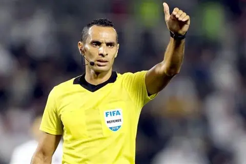 فيفا يعلن.. حكام مباريات 3 مجموعات بالجولة الأخيرة من كأس العالم